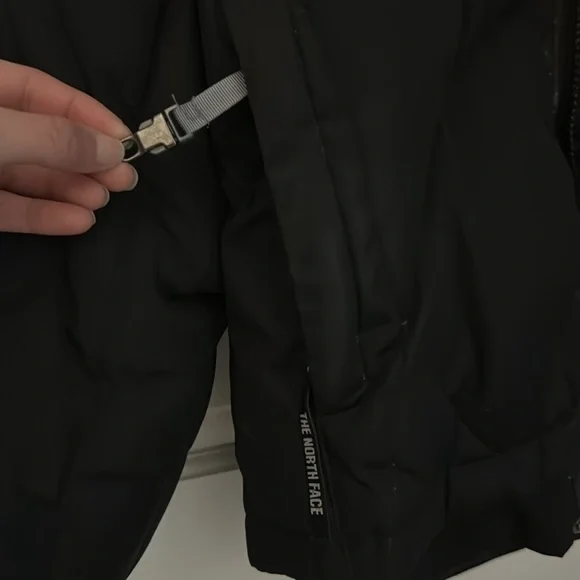 North Face Puffer - Picture 3 of 4